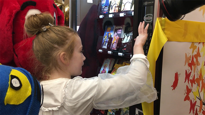 This School Came Up With The Idea Of A Book Vending Machine And Kids Are Loving It