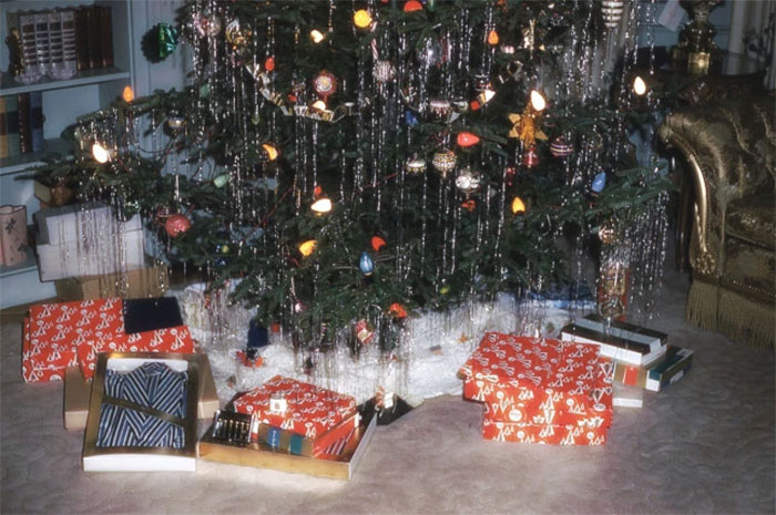 Vintage-Christmas-House-Interior-Decorations