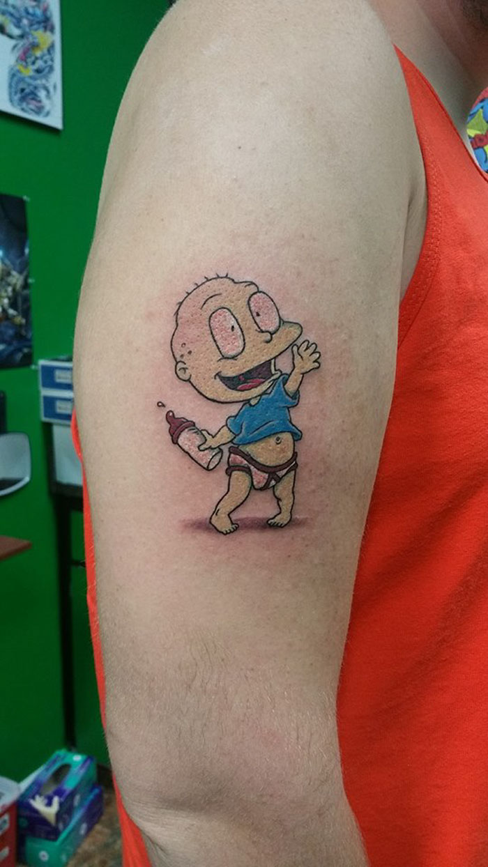 Este hombre autista al fin consiguió el tatuaje de sus sueños después de que se negaran a tatuarle en varias tiendas