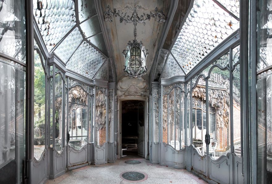 30 Abandoned Places In Italy That Look Truly Beautiful