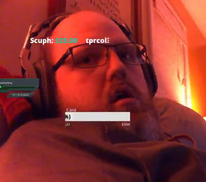 Twitch Streamer Wakes Up After Sleeping For 3 Hours, Finds 200 People Watching Him