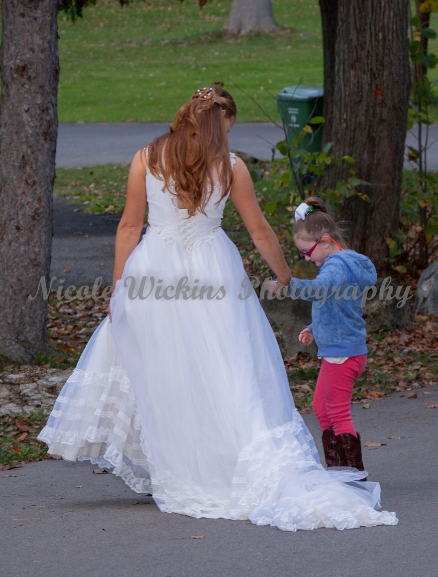 Girl With Autism Confuses Bride With Cinderella And Bride Raises Funds To Take Her To Disney World
