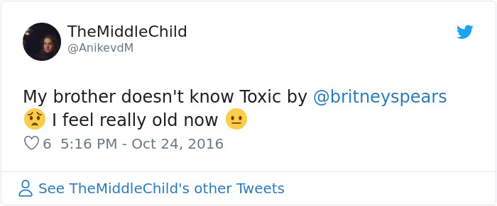 Tweet about Brittany Spear's song Toxic making them feel old