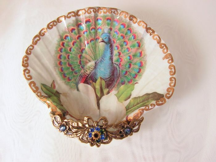Artist Turns Real Seashells Into Decorative Jewelry Dishes That Look Like Long Lost Treasure