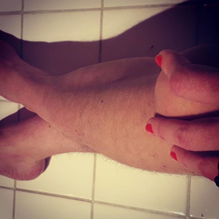 50 Women Are Choosing Not To Shave For 'Januhairy', Share Pics Of Their Progress