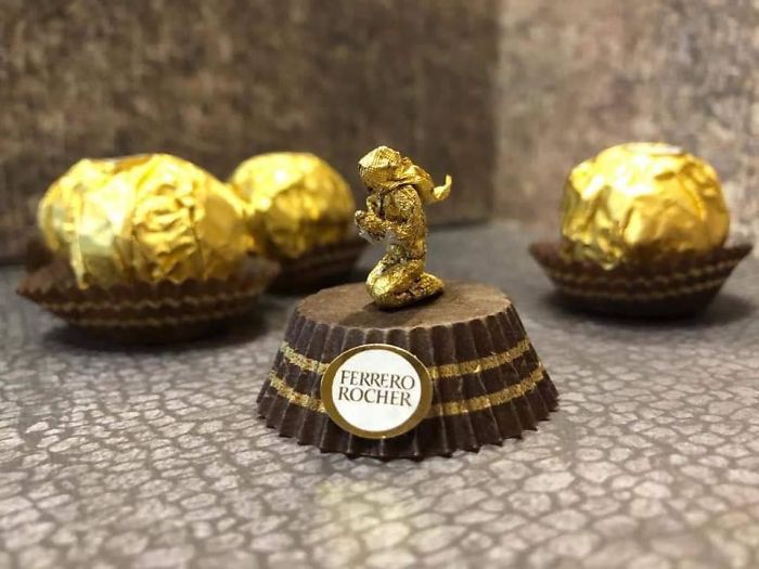 Chinese Makes Incredible Sculptures With Ferrero Rocher's Packaging