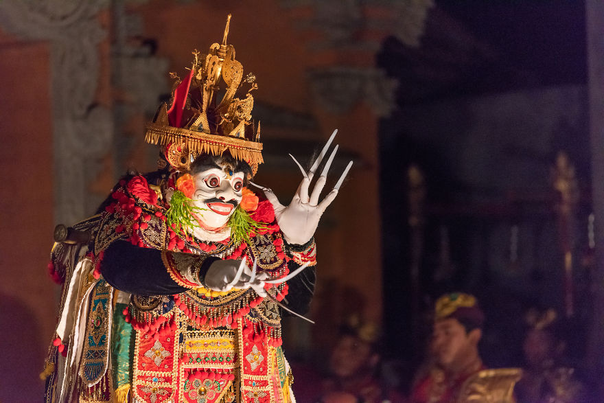 Legong Dance — bali, Indonesia Legong Dance — bali, Indonesia