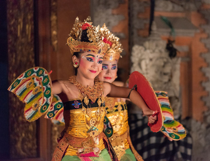 Legong Dance — bali, Indonesia Legong Dance — bali, Indonesia