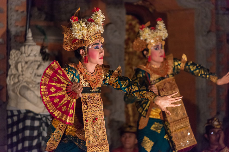 Legong Dance — bali, Indonesia Legong Dance — bali, Indonesia