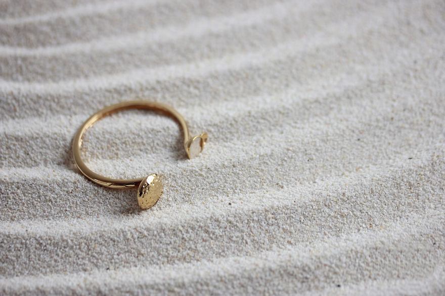 New Naturally Inspired Jewellery Line Encapsulates The Feel Of The Beach Thanks To Organic Materials And Familiar Lines New Naturally Inspired Jewellery Line Encapsulates The Feel Of The Beach Thanks To Organic Materials And Familiar Lines