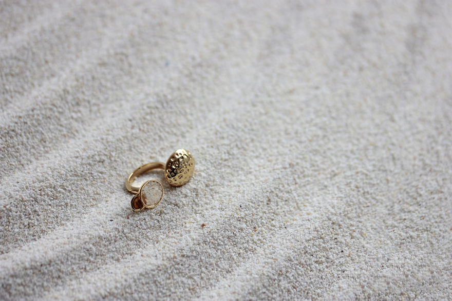 New Naturally Inspired Jewellery Line Encapsulates The Feel Of The Beach Thanks To Organic Materials And Familiar Lines New Naturally Inspired Jewellery Line Encapsulates The Feel Of The Beach Thanks To Organic Materials And Familiar Lines