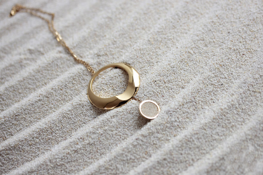 New Naturally Inspired Jewellery Line Encapsulates The Feel Of The Beach Thanks To Organic Materials And Familiar Lines New Naturally Inspired Jewellery Line Encapsulates The Feel Of The Beach Thanks To Organic Materials And Familiar Lines