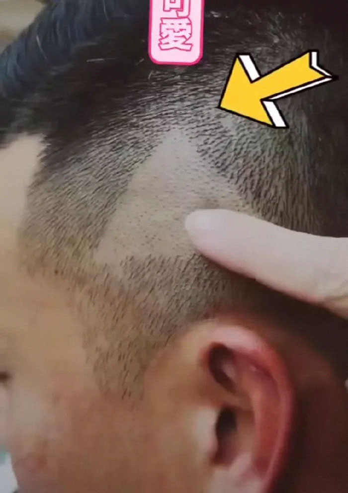 People Are Cracking Up At This Barber Who Shaved A Triangle On Client S Head After Being Shown A Paused Video Bored Panda
