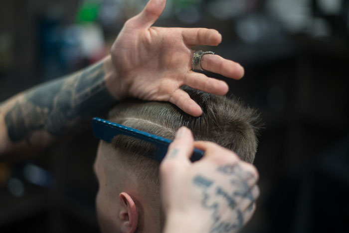 People Are Cracking Up At This Barber Who Shaved A Triangle On Client's Head After Being Shown A Paused Video