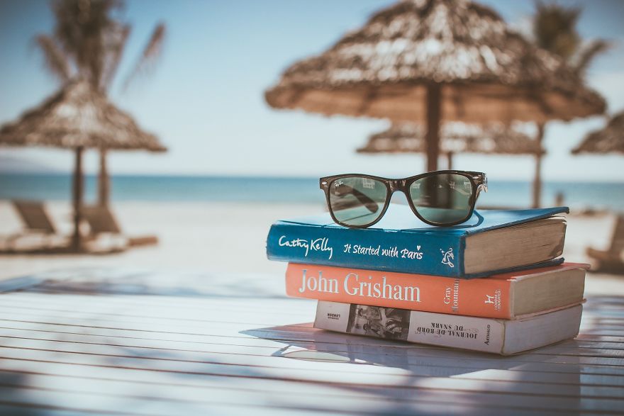 7 Must-Read Travel Books For A Perfect Trip