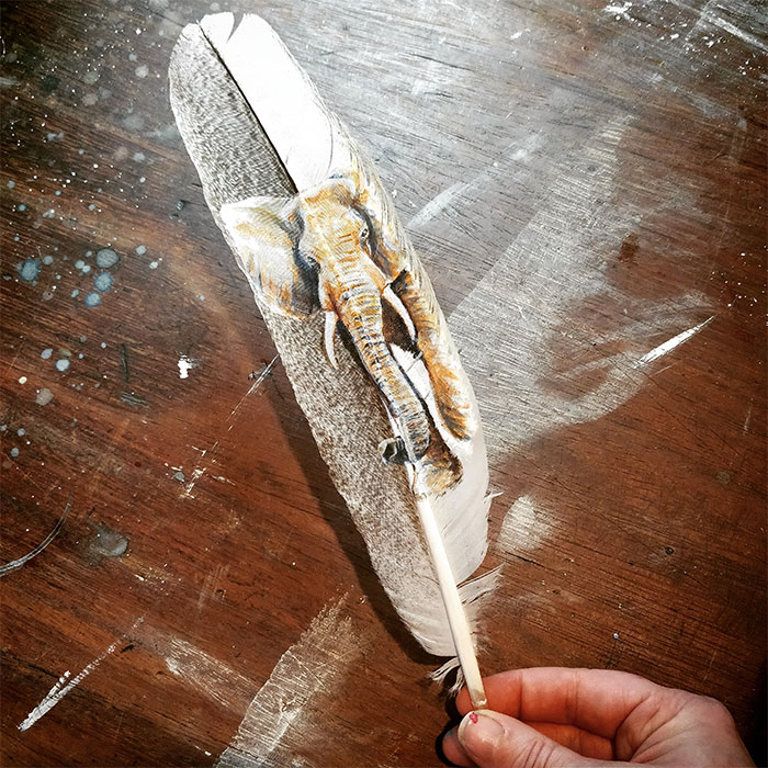 I Started Painting On Feathers In 2013, Here Is A Selection Of My Favorite Feather Paintings From Last Year (24 Pics)