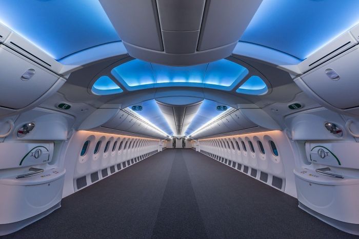 This Is What An Empty Boeing 787 Looks Like