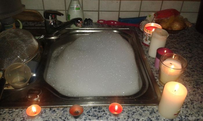 I Ran A Bath For My Girlfriend, She Was Not Happy