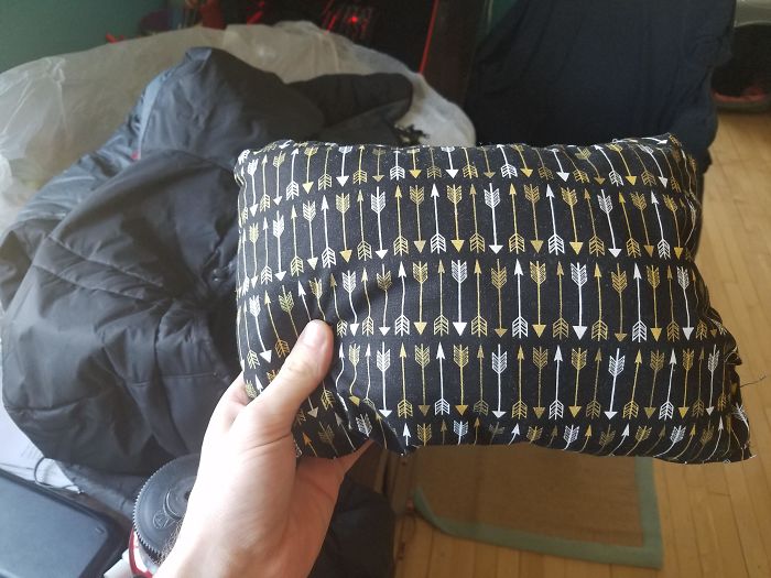 Me dejé la chaqueta en el hotel y me la enviaron por correo con una almohada de regalo