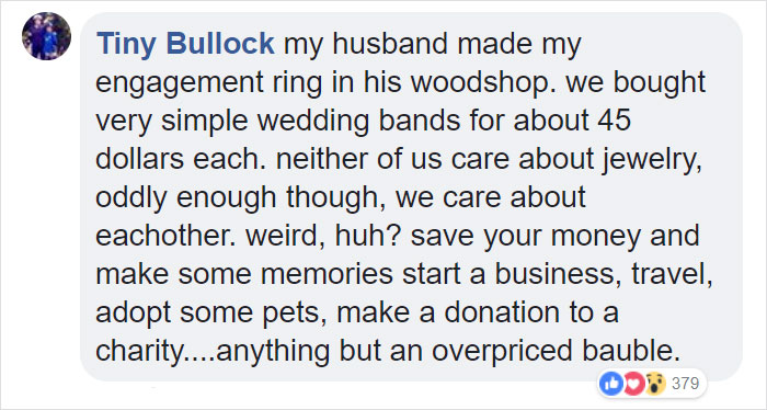 Jewelry Store Employee Shames Man For Buying A 'Pathetic' $130 Engagement Ring, He Gets Defended By His Fiancée
