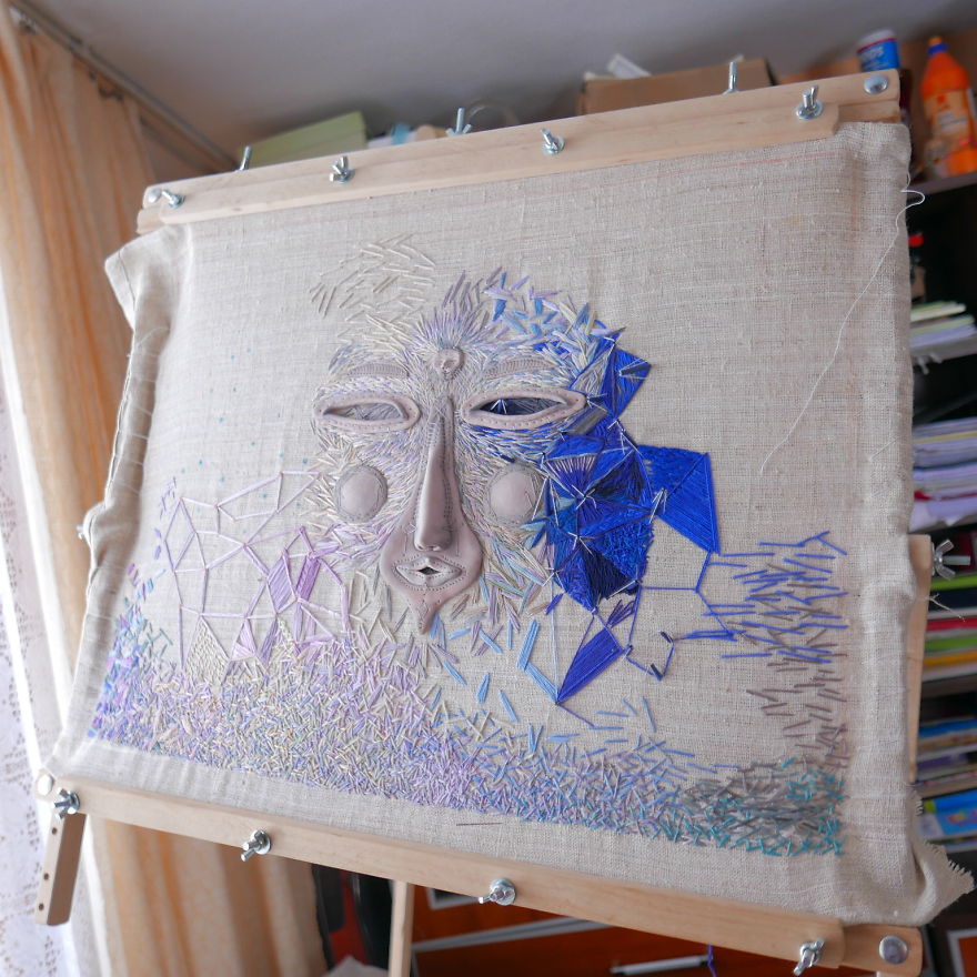 Artist Spent 1000 Hours On Hand Stitching A Huge Piece Of Embroidery