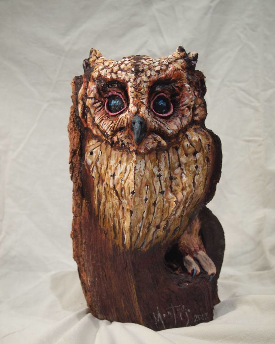I Use Wood And Clay To Create Realistic Owl Sculptures