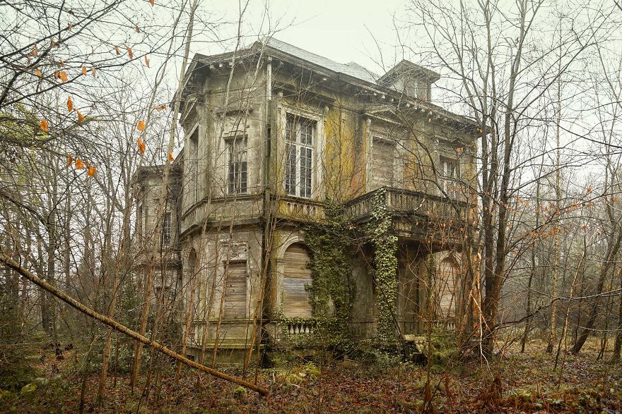 The Curious Abandoned Mansions