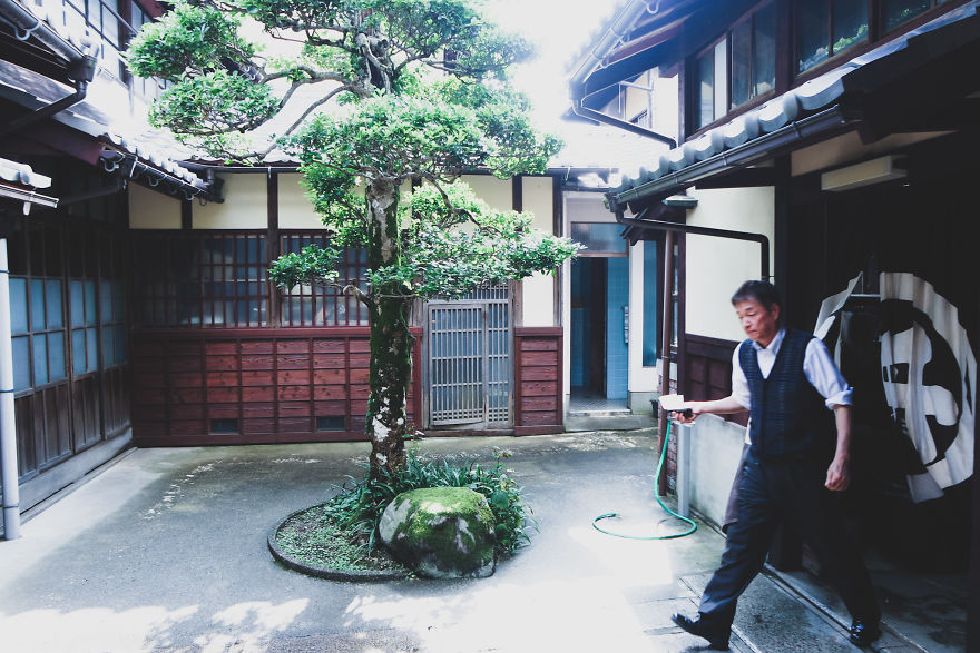 In Japan, I Documented My Experience Meeting Local Artisans Who Preserve Centuries-Old Crafts