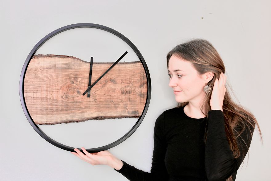I Took An Old Bike Tire...and Made A Clock!!