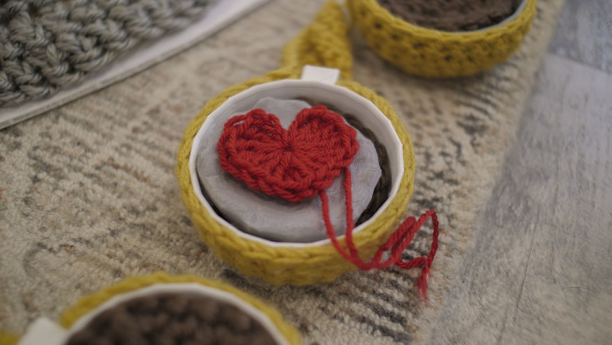 Yarn Zoetrope For Valentines Day!