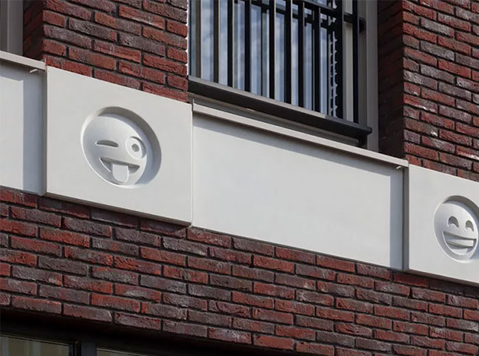 22 Emoji Decorate An Apartment Building As Modern Day 'Gargoyles'