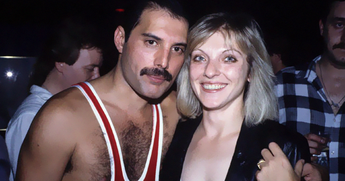 Freddie Mercury With Mary Austin