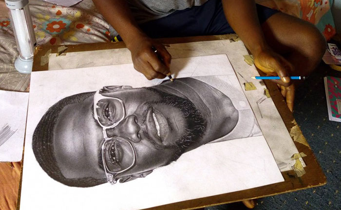 Talented Young Artist Draws Incredibly Realistic Portrait Of Kevin Hart, Can’t Believe He Actually Responds On Twitter