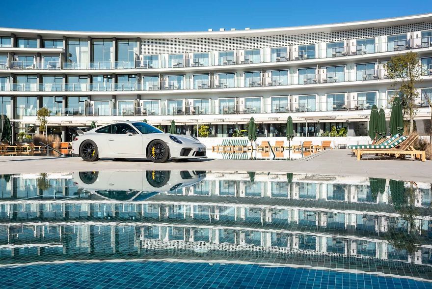 I Went To The Pool With A Porsche Gt3