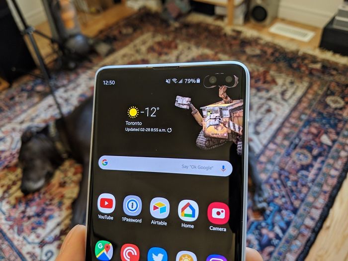Here are some tips for customizing the hole punch on your Galaxy S10 -  TalkAndroid.com