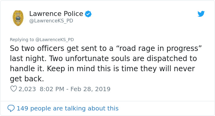Police Department Shares The Most Ridiculous Call Of 2019 Where Two People Refused To Move Out Of Each Other's Way