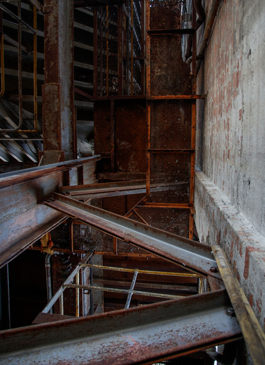 I Explored An Abandoned Factory, Follow Along In 20 Pictures I Explored An Abandoned Factory, Follow Along In 20 Pictures