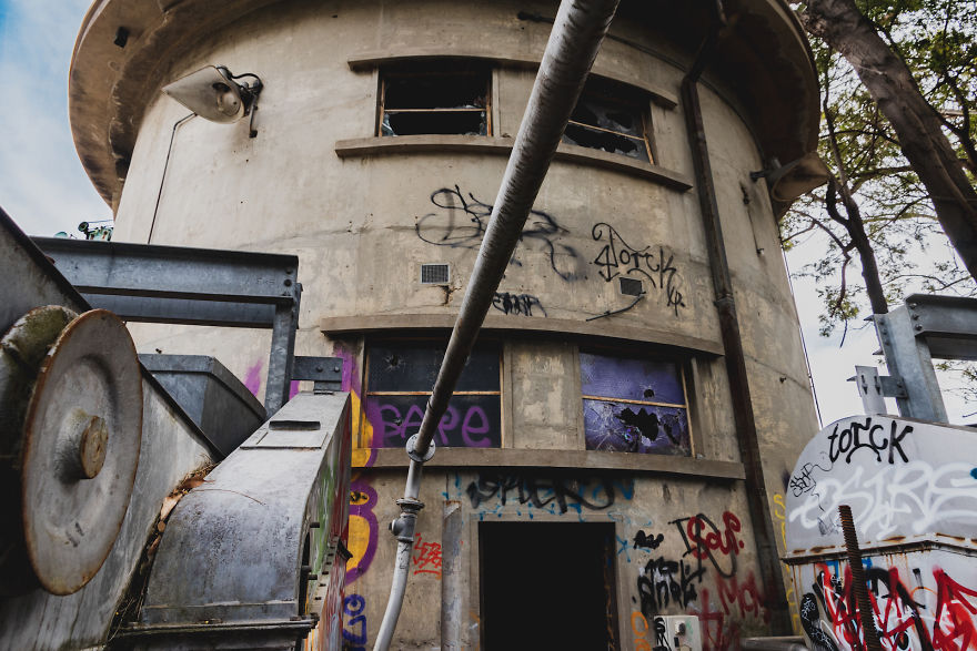 I Explored An Abandoned Factory, Follow Along In 20 Pictures I Explored An Abandoned Factory, Follow Along In 20 Pictures