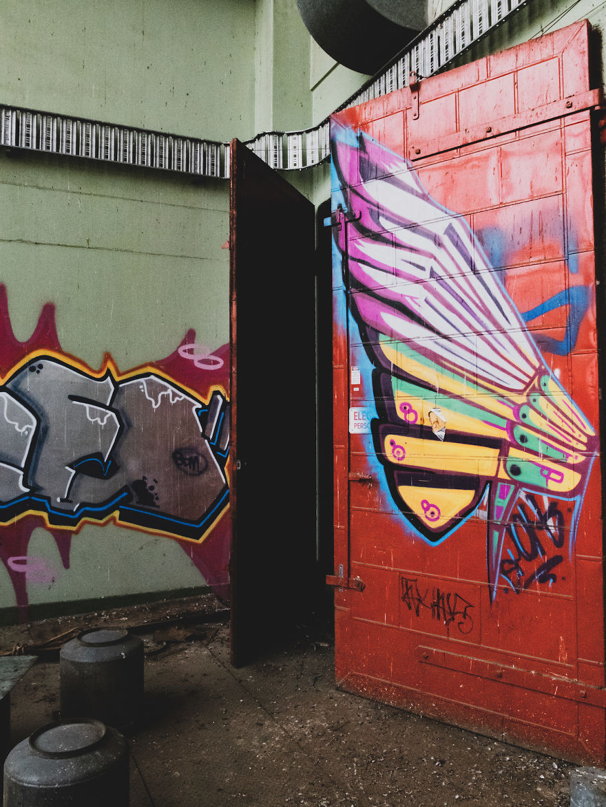 I Explored An Abandoned Factory, Follow Along In 20 Pictures I Explored An Abandoned Factory, Follow Along In 20 Pictures