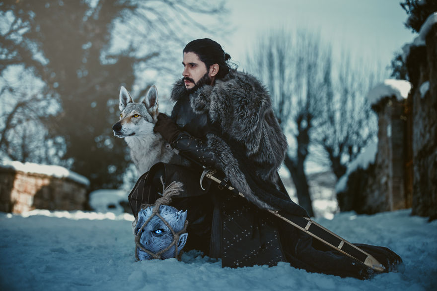 We Had A Photoshoot With Jon Snow And Melisandre From Game Of Thrones