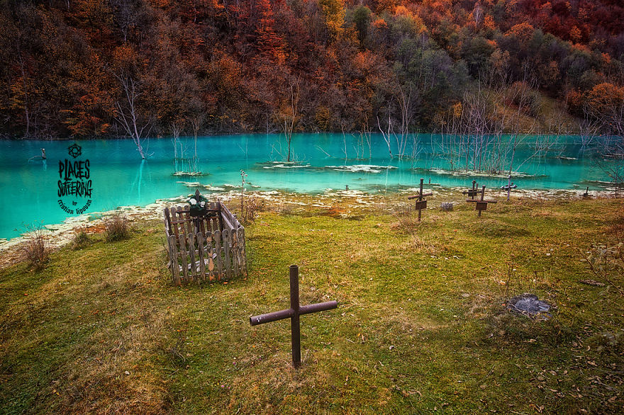 بحيرة جمانا: ملغم الألوان الحية المغمورة في الأرض الرومانية الميتة