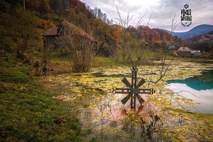 Geamana Lake- Amalgam Of Lively Colors That Flood A Dead Land