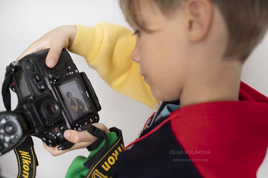 5 Tips On How To Take Photos Of Children Who Are Difficult To Photograph Without Any Assist