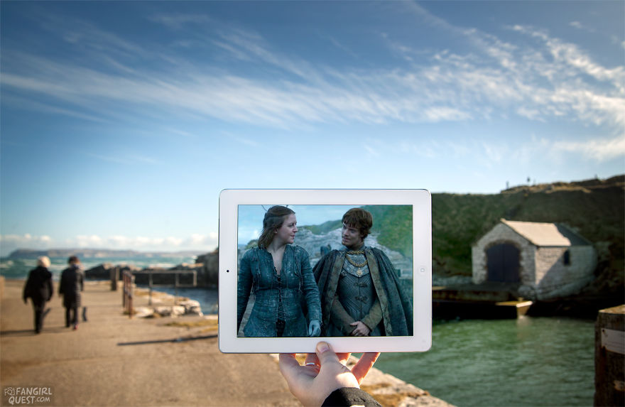 Yara Greyjoy (Gemma Whelan) And Theon Greyjoy (Alfie Allen) Chat Upon His Return To The Iron Islands On Location At Ballintoy Harbour, Northern Ireland