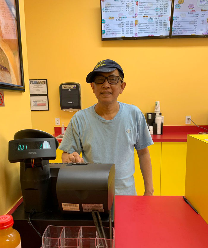 Son Shares Photo Of His Dad, Sad That No One Is Coming To His New Donut Shop, It Goes Viral And People Flood The Shop