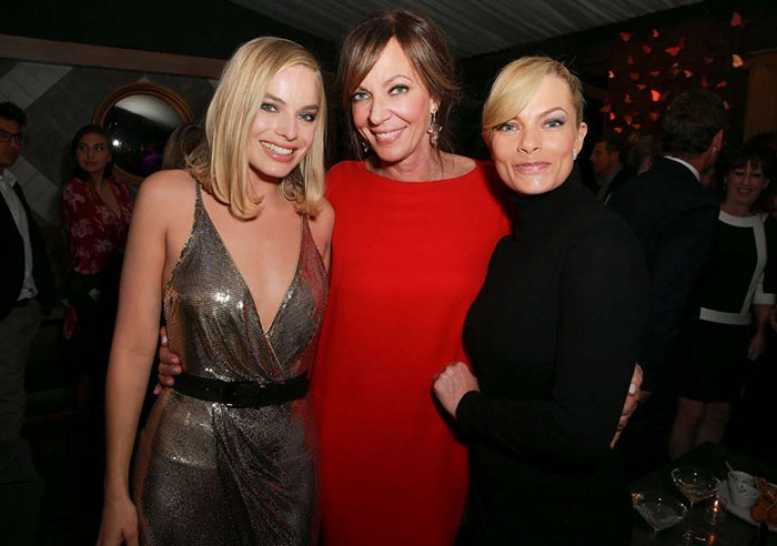Margot Robbie, Jaime Pressly and Bonnie Plunkett at the party 