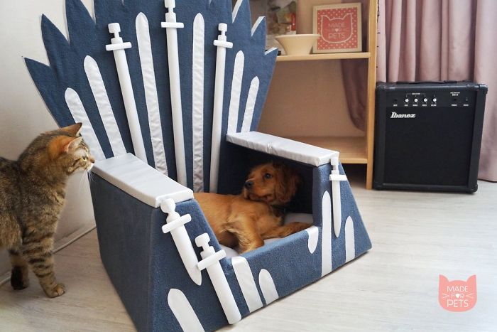 Handmade Game Of Thrones Beds For Pets Who Rule The Household
