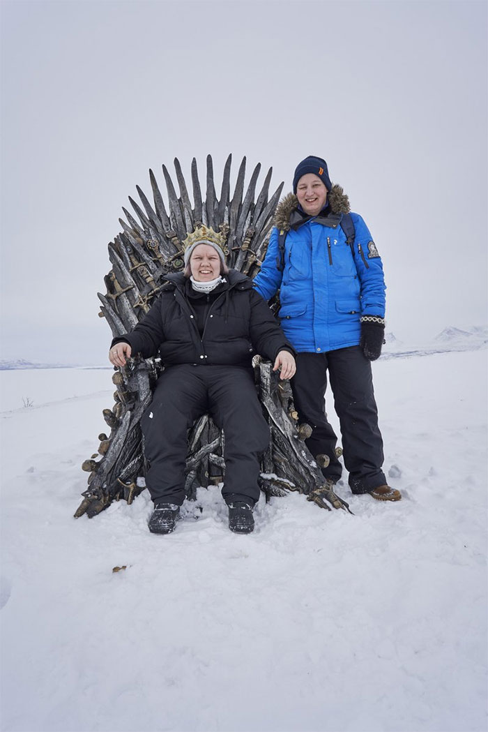 Game Of Thrones Hid 6 Thrones Around The World For An Epic Scavenger Hunt And 2 Are Left To Find