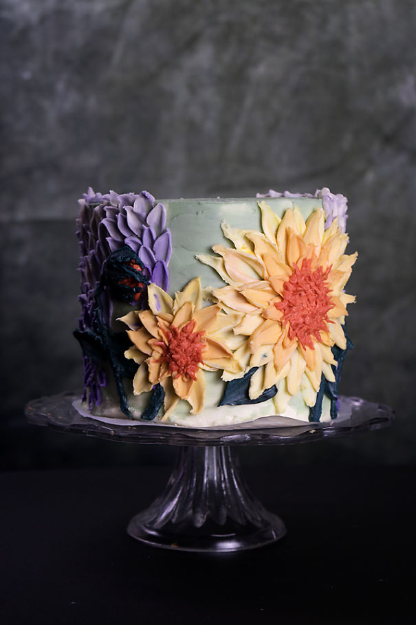 I Taught Myself To Paint Cakes With Palette Knives And Buttercream For My New Year's Resolution