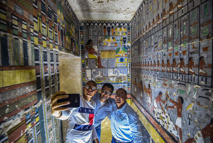 Archeologists Uncover 4,000-Year-Old Tomb In Egypt And It Looks Like It's Been Just Painted